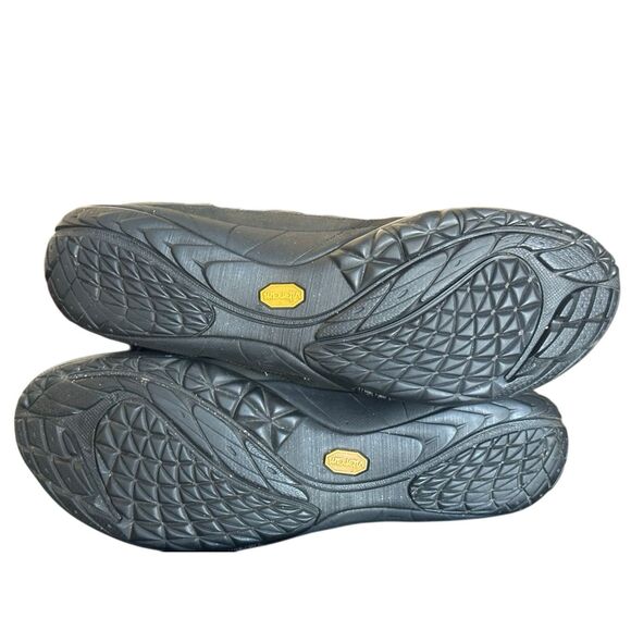 Merrell Black Barefoot Frost Glove Boots Size 10 - Picture 8 of 12